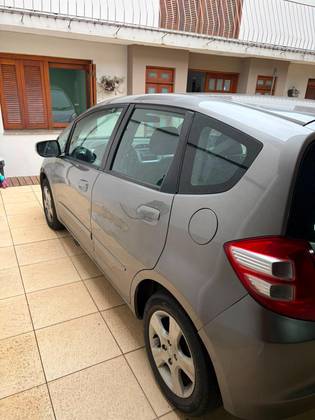 HONDA FIT 1.4 LX 16V FLEX 4P AUTOMÁTICO HONDA FIT 1.4 LX 16V FLEX 4P AUTOMÁTICO